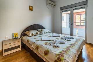 Апартаменты Bel&Rus View Apartment Будва Апартаменты с 3 спальнями-1